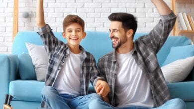 أفكار أنشطة ممتعة تقوّي علاقتك مع ابنك المراهق